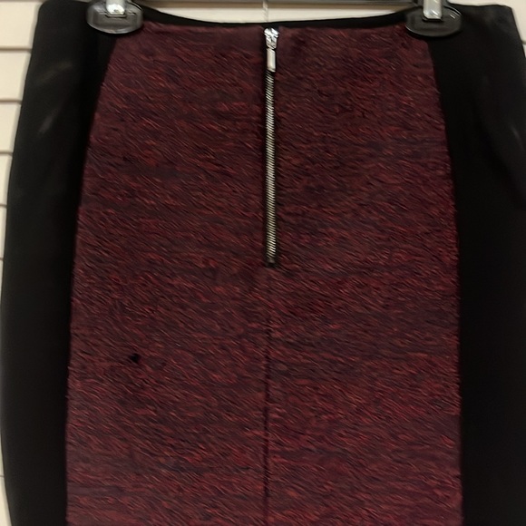 Burgundy tweed textured skirt. - Picture 2 of 3